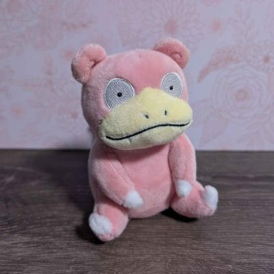 2018 | Pokemon Center | Sitting Cuties Slowpoke