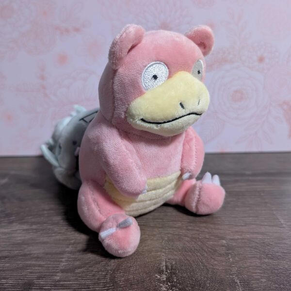 2018 | Pokemon Center | Sititng Cuties Slowbro